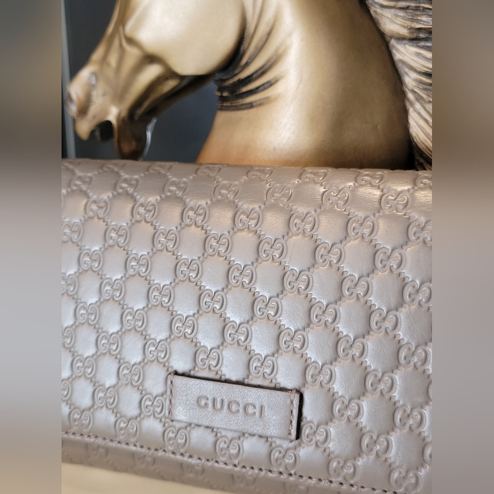 GUCCI Grey Microguccissima Leather Continental Wallet
